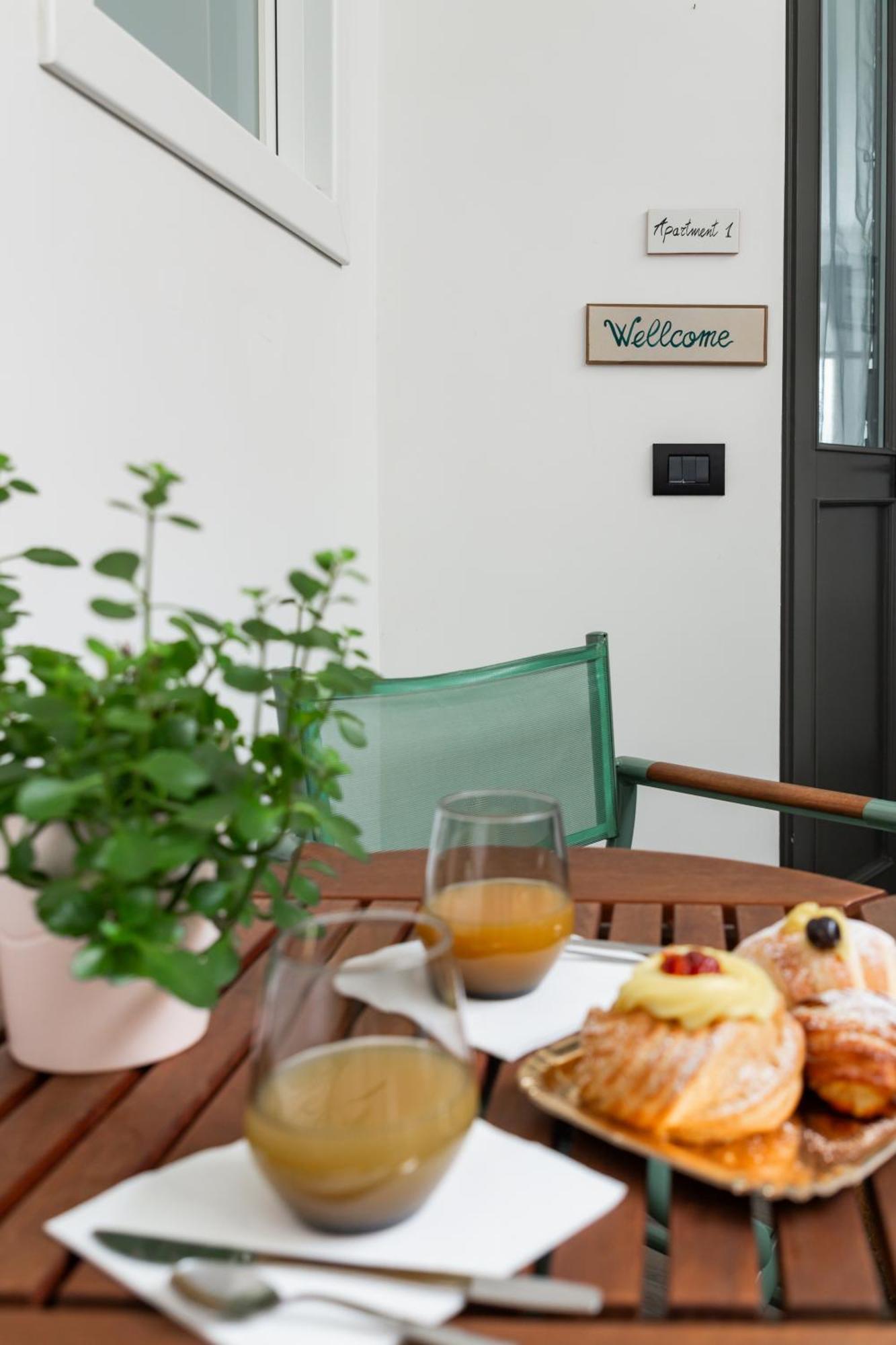 Archihouse Suites Naples Extérieur photo