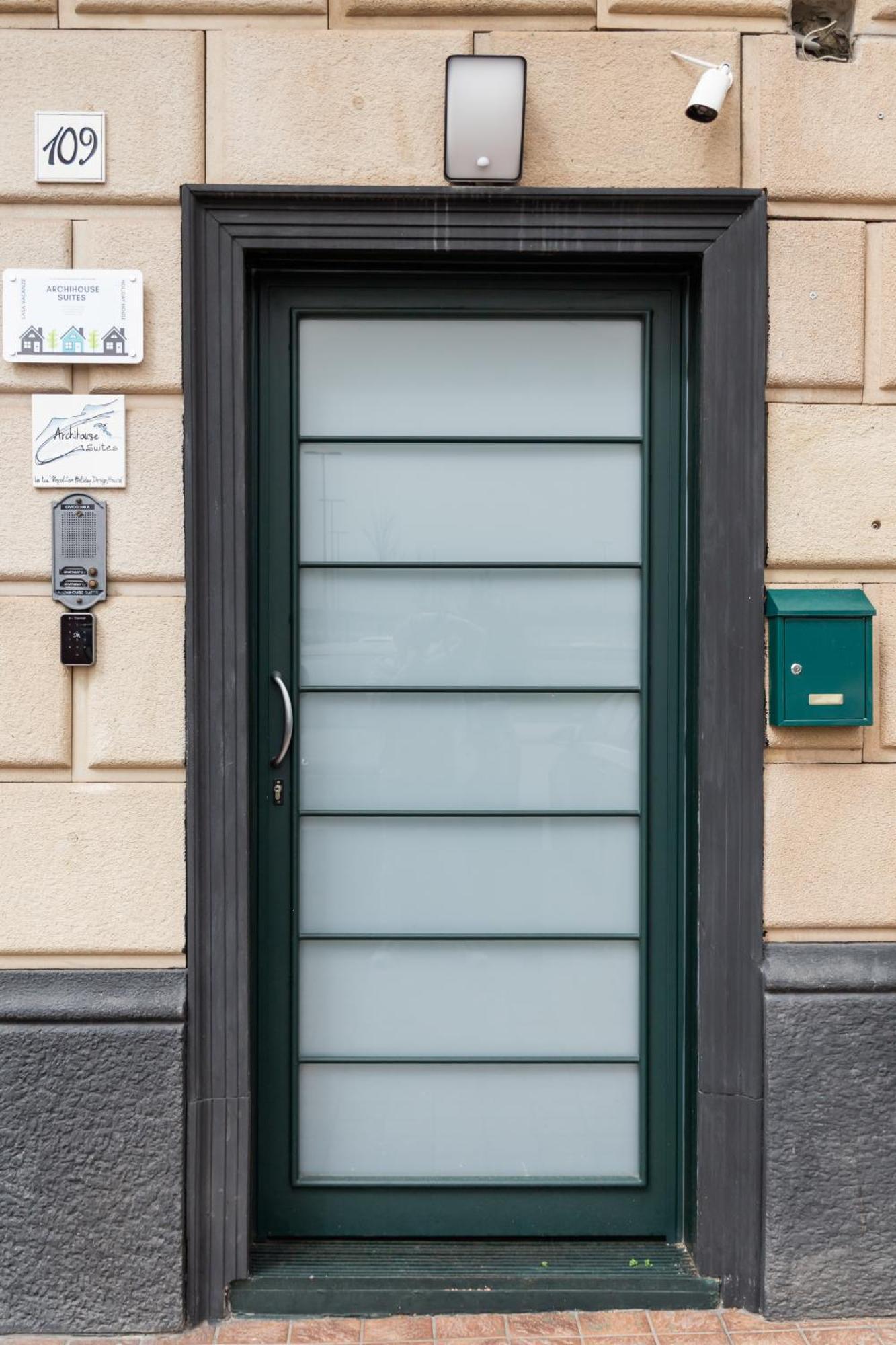 Archihouse Suites Naples Extérieur photo